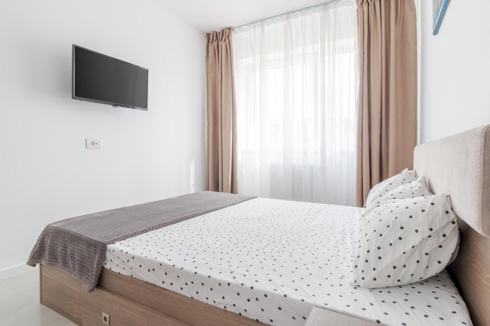 Riverside Retreat Oradea Exterior photo